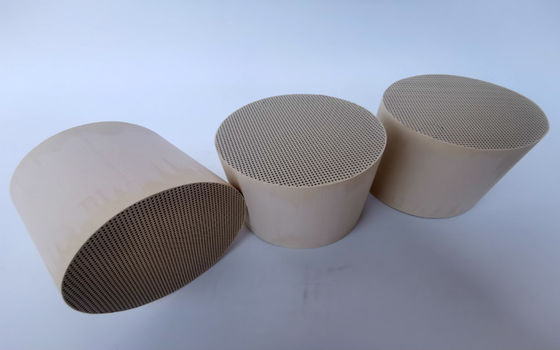 Bộ chuyển đổi xúc tác Euro 4 Euro 5 Chất xúc tác Scr có chọn lọc Chất xúc tác Scr cho ô tô